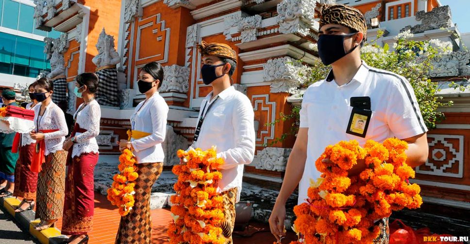 Сказочное не Бали. В Индонезии испугались мутировавший коронавирус