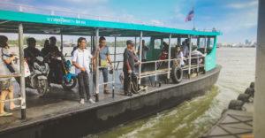 Паромная переправа на реке Чаопхрайя