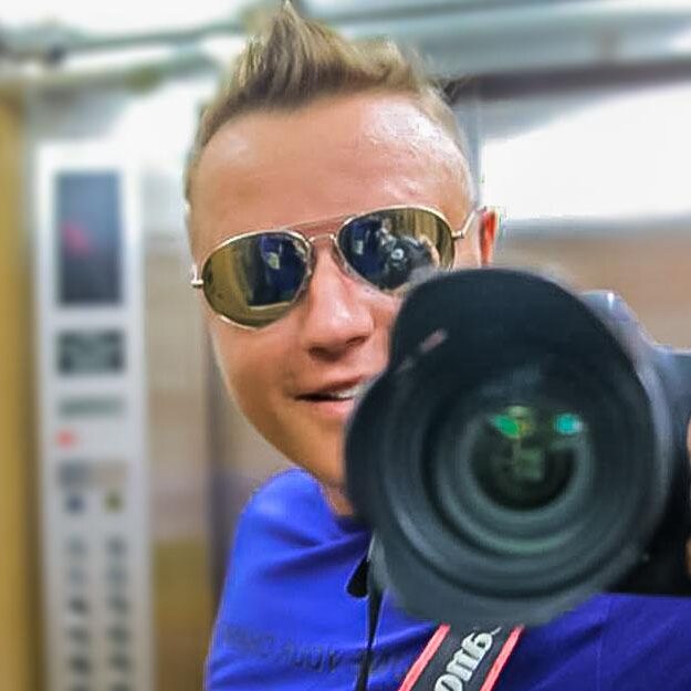 Дмитрий - гид в Юго Восточной Азии Дмитрий Кужаров - дизайнер, фотограф, частный гид в ЮВА