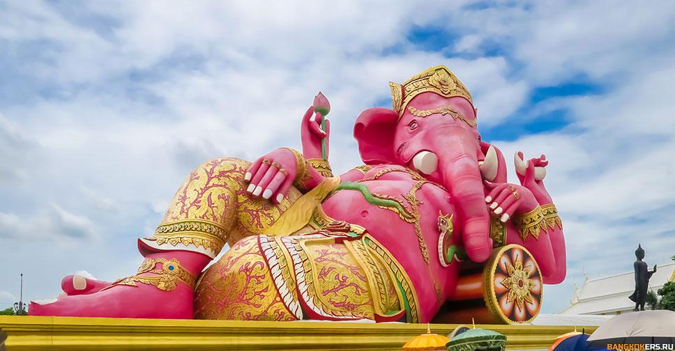Храм розового Ганеши — Wat Saman Rattanaram