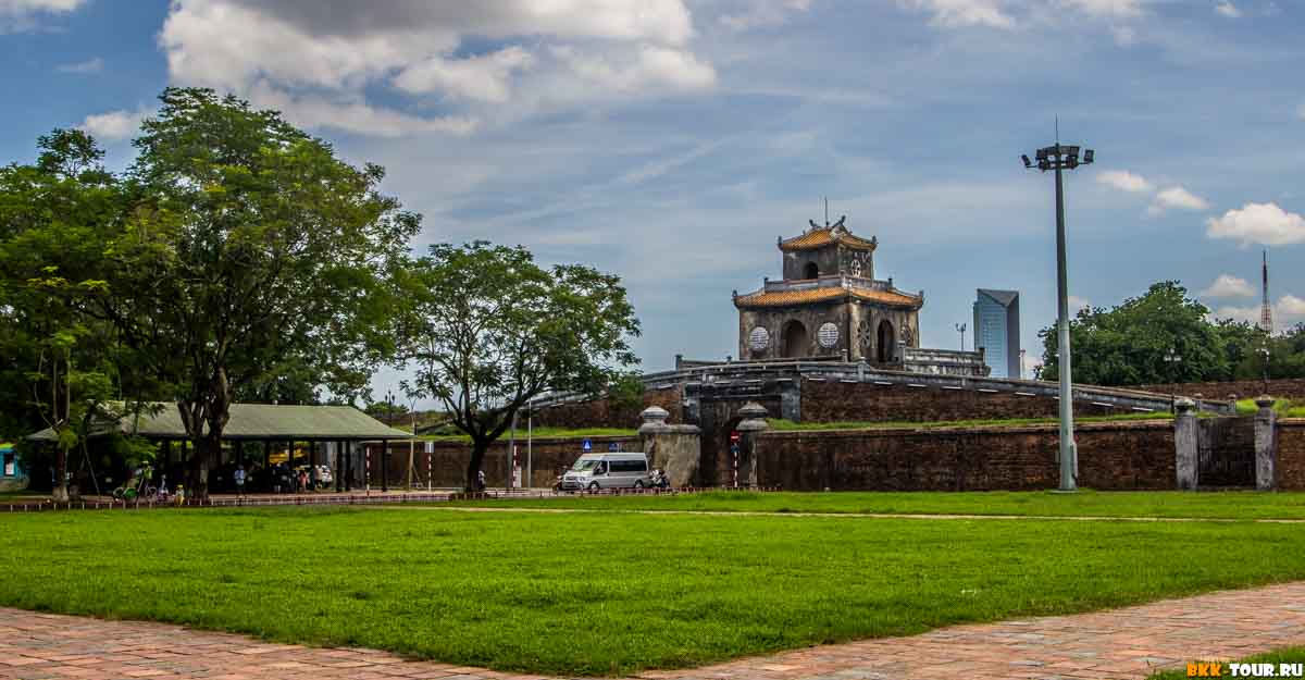 Экскурсии по Таиланду с русским гидом. Экспедиции из Бангкока и Паттайи. Русскоговорящий гид в Бангкоке