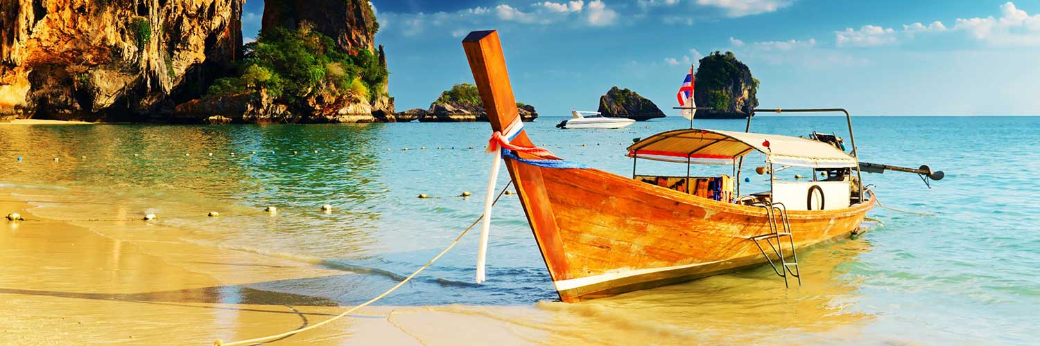 Длиннохвостая лодка в провинции Краби