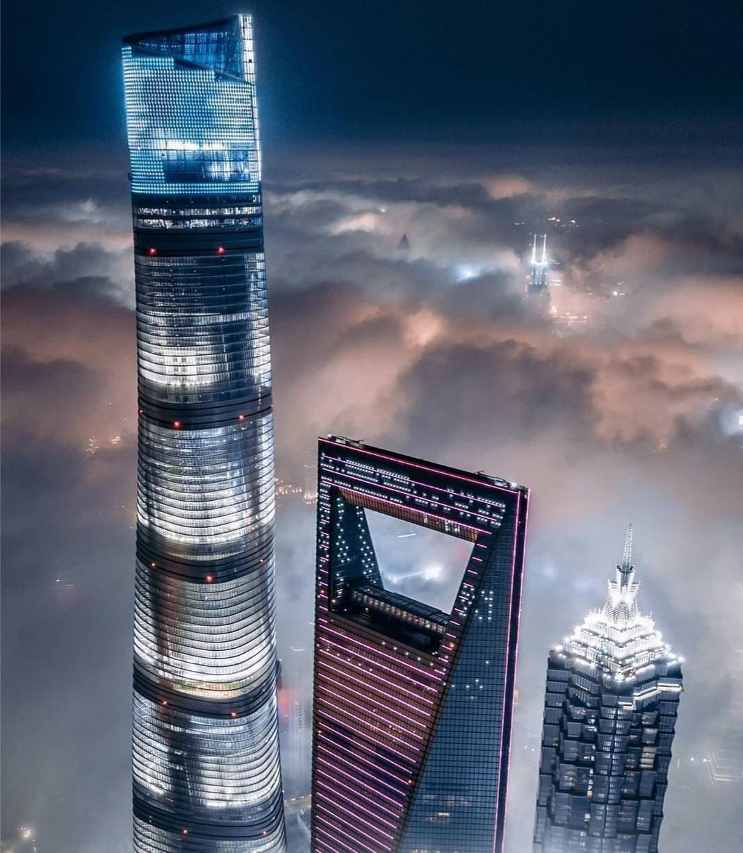 Над облаками Шангхая