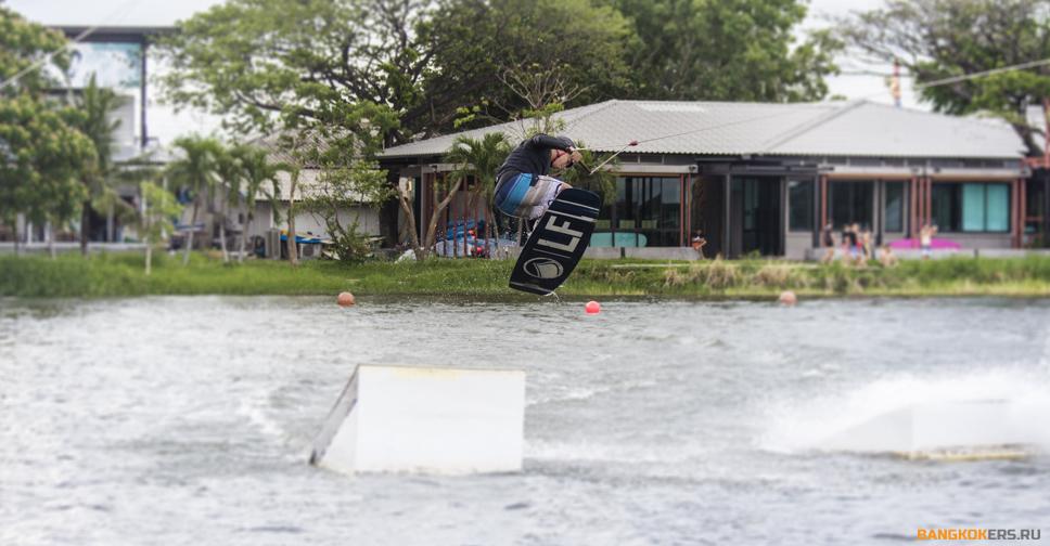 Вейкбординг в Таиланде