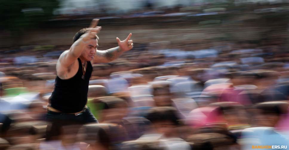 Сопровождение к монахам и аджанам для желающих сделать магические татуировки Сак янт.