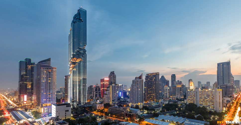 Mahanakhon Skywalk